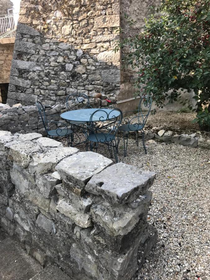 Le Mas Du Paradis Bleu Saint-Andre-de-Cruzieres المظهر الخارجي الصورة